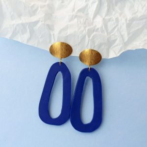 Nicole Dangles